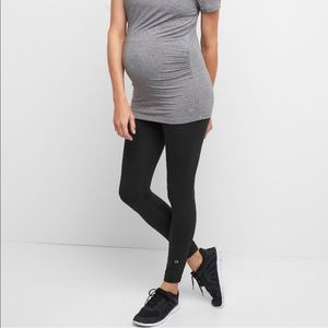 Maternity GapFit Blackout Full Panel Full Leggings